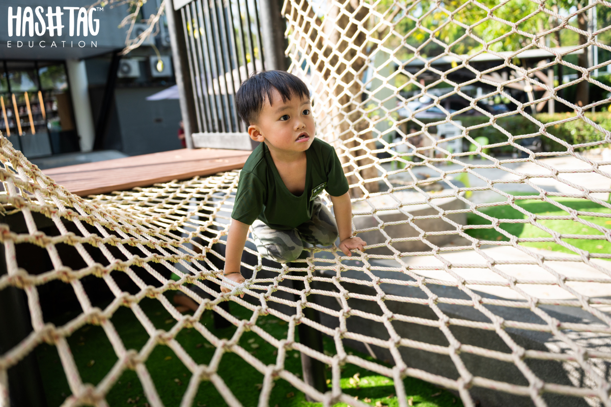 👉 Play based learning activities for toddlers at home in India with parent and child playing together