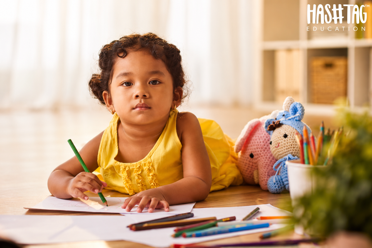 What should 3 year old know India with parent teaching preschool child colours, shapes, and communication skills at home